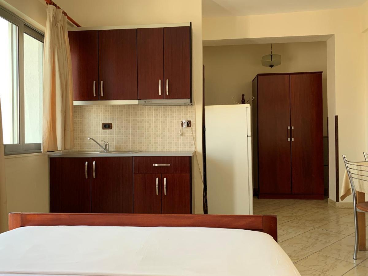 The First Hotel Saranda Extérieur photo