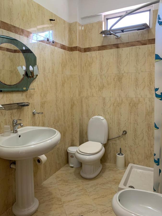The First Hotel Saranda Extérieur photo