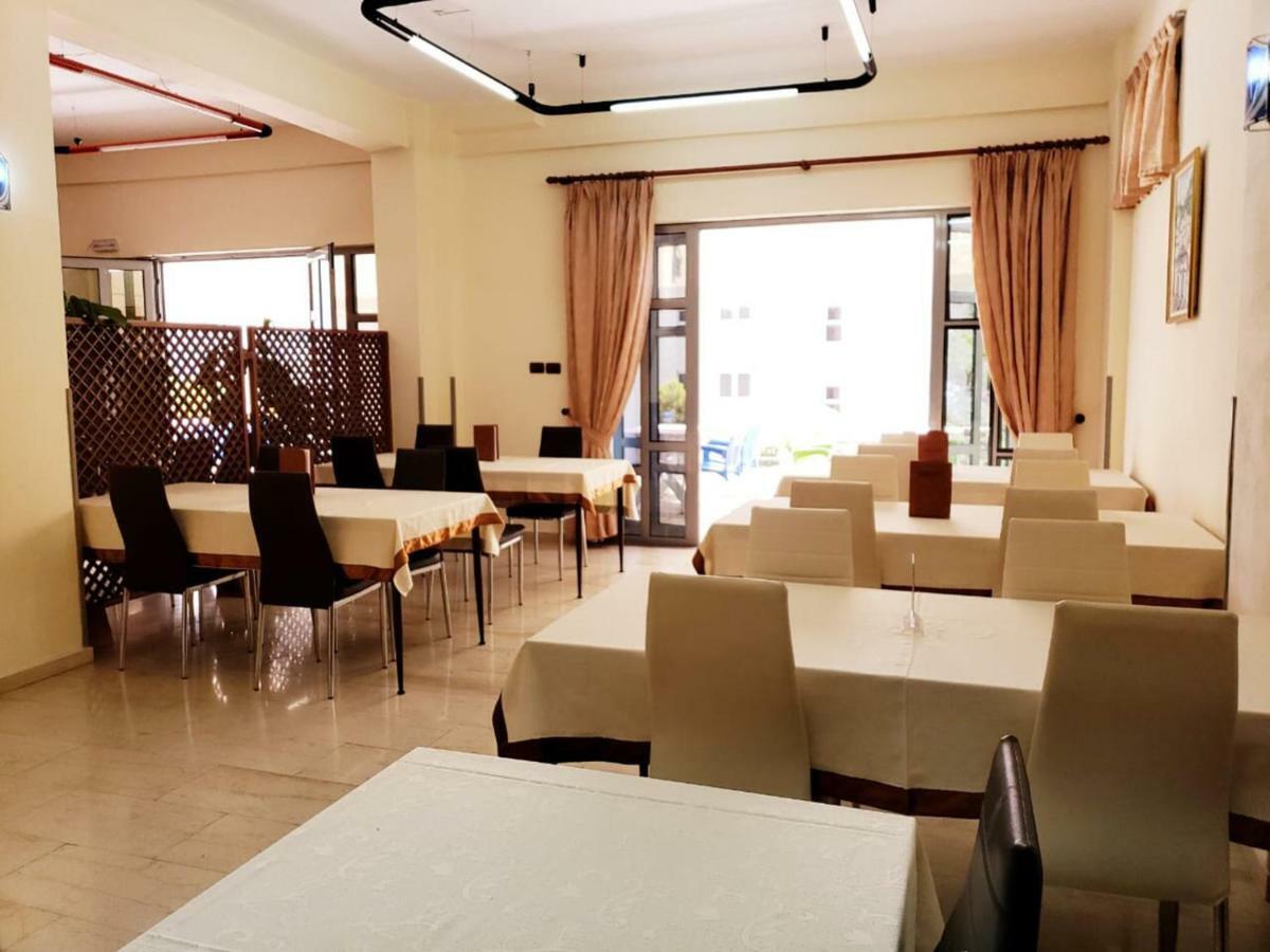 The First Hotel Saranda Extérieur photo