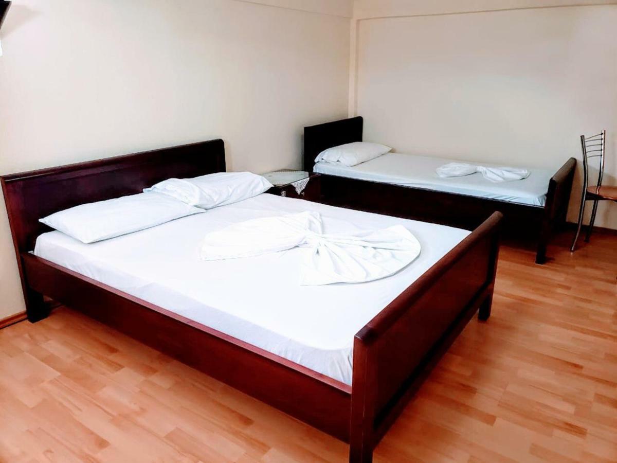 The First Hotel Saranda Extérieur photo