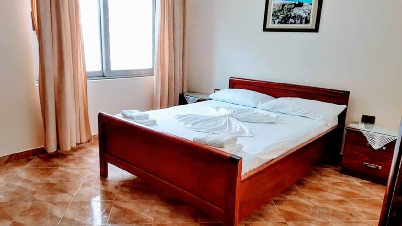 The First Hotel Saranda Extérieur photo