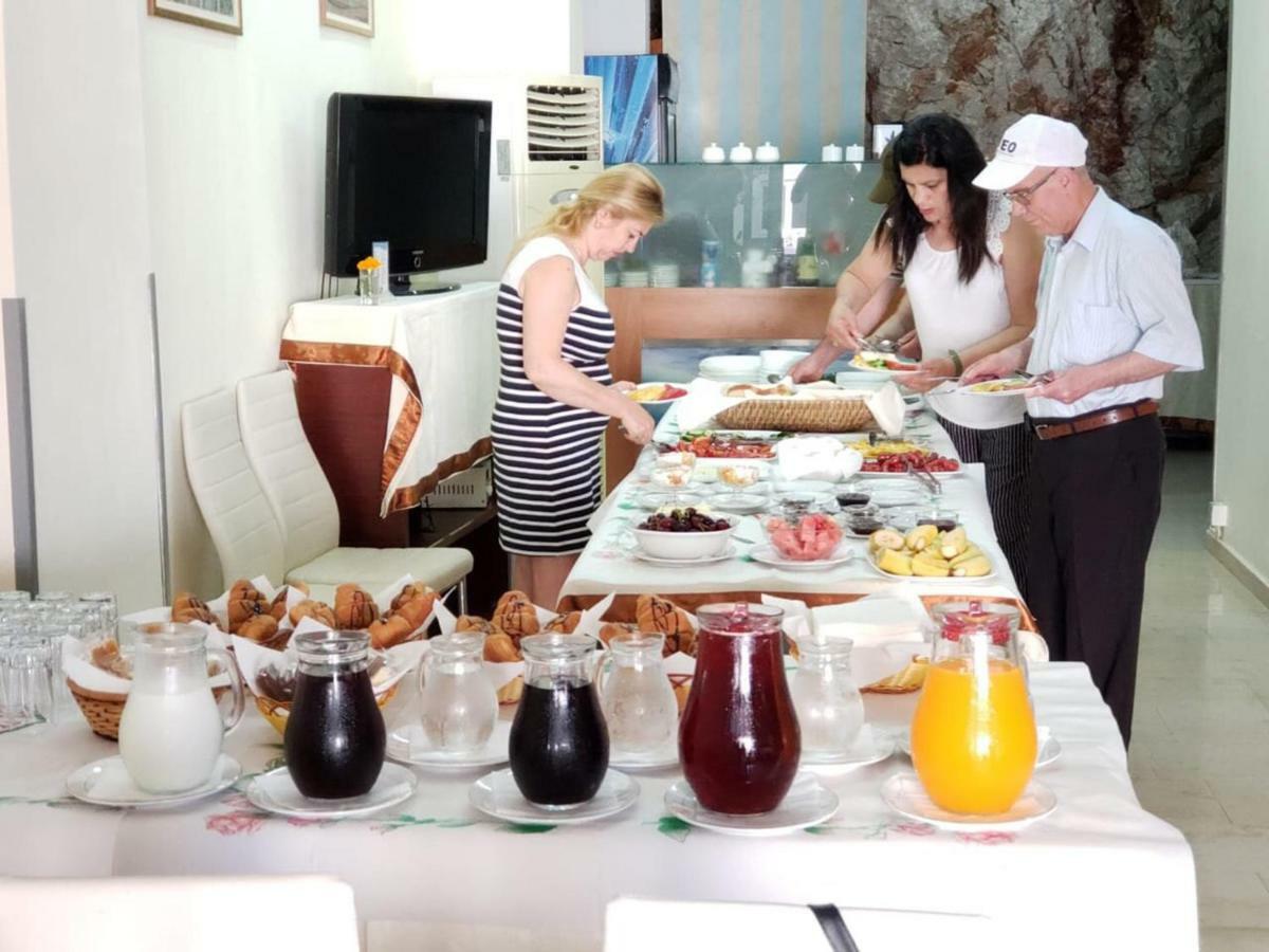 The First Hotel Saranda Extérieur photo